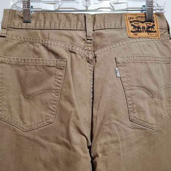 Levi's Strauss 505 Men's Regular Fit Khaki Jeans - Picture 5 of 10